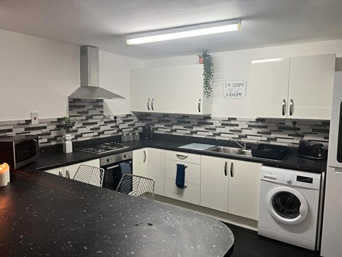 4 Bedroom Flat To Rent In Denison Street, Nottingham, NG7