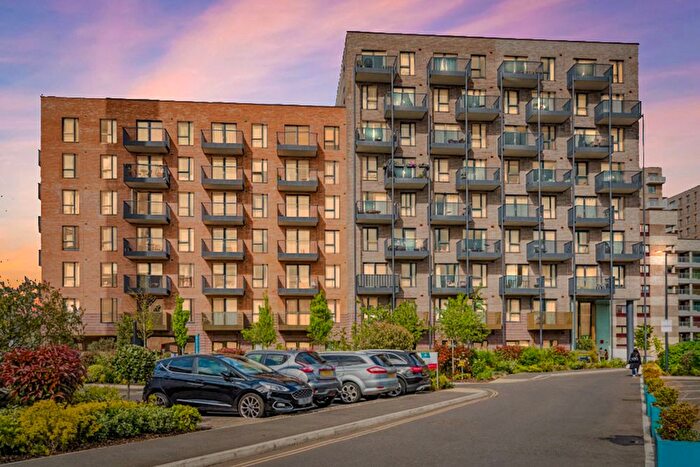 1 Bedroom Flat To Rent In Henry Strong Road, Harrow, HA1