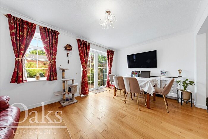 3 Bedroom Detached House For Sale In Green Lane, Streatham, SW16
