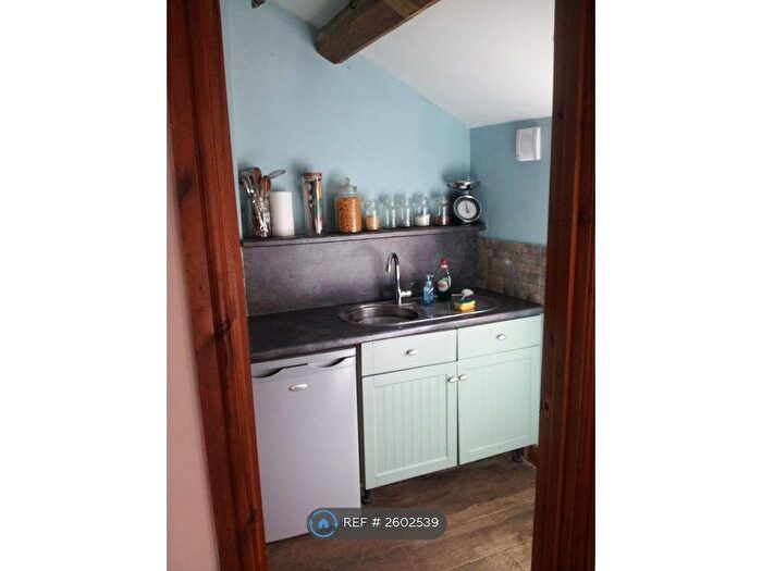 1 Bedroom Flat To Rent In Uttoxeter Road, Abbots Bromley, WS15