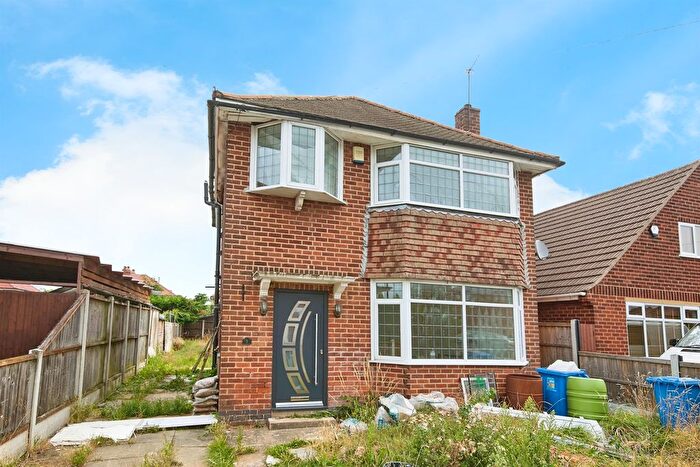 3 Bedroom Detached House For Sale In Arlington Drive, Alvaston, Derby, DE24