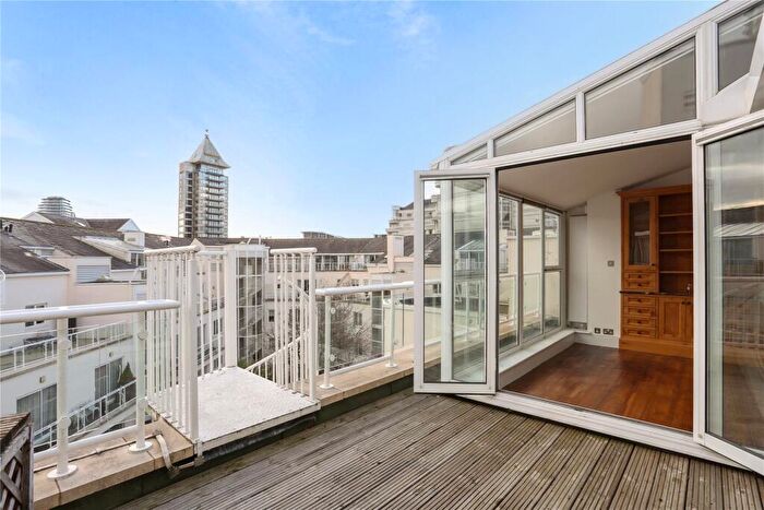 2 Bedroom Flat To Rent In Carlyle Court, Chelsea Harbour, London, SW10