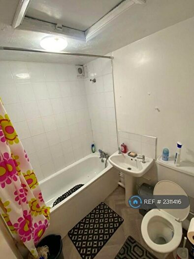 1 Bedroom Flat To Rent In Greenslade Road, Barking, IG11