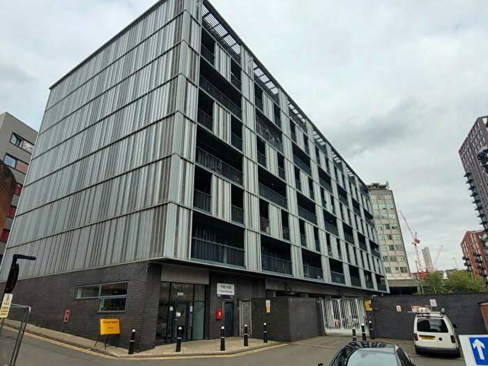 Flat To Rent In Clive Passage, Birmingham, West Midlands, B4