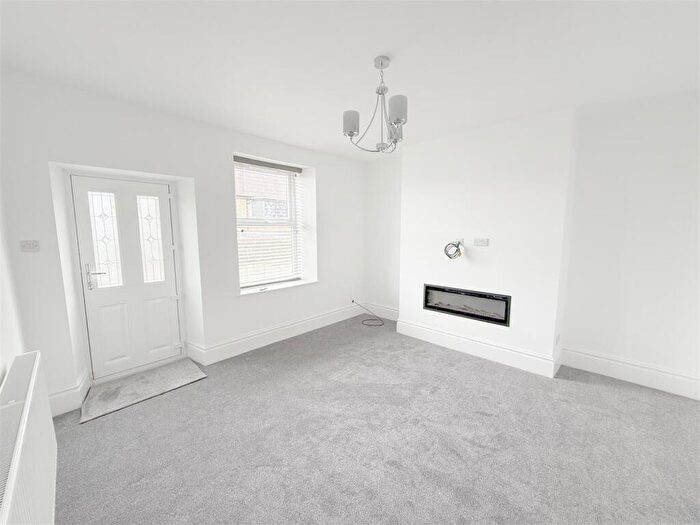 2 Bedroom End Of Terrace House To Rent In Stannington Road, Stannington, Sheffield, S6