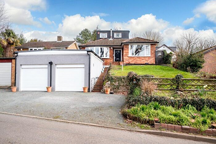 4 Bedroom House For Sale In Mancroft Road, Caddington, LU1