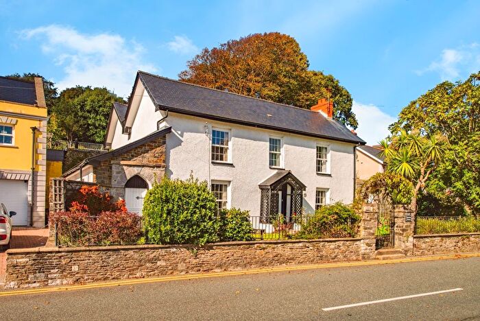 4 Bedroom Detached House For Sale In Picton Road, Neyland, Milford Haven, Pembrokeshire, SA73