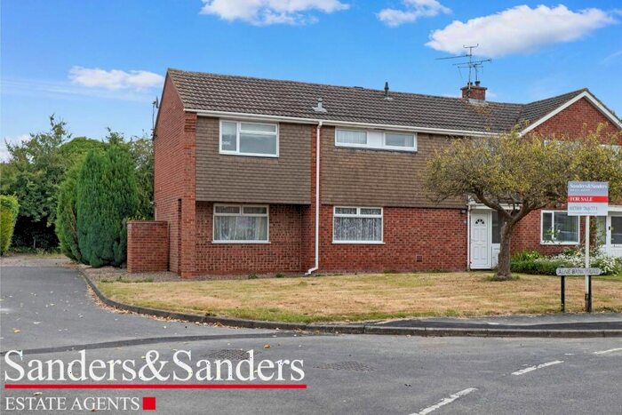 5 Bedroom Semi-Detached House For Sale In Alne Bank Road, Alcester, B49