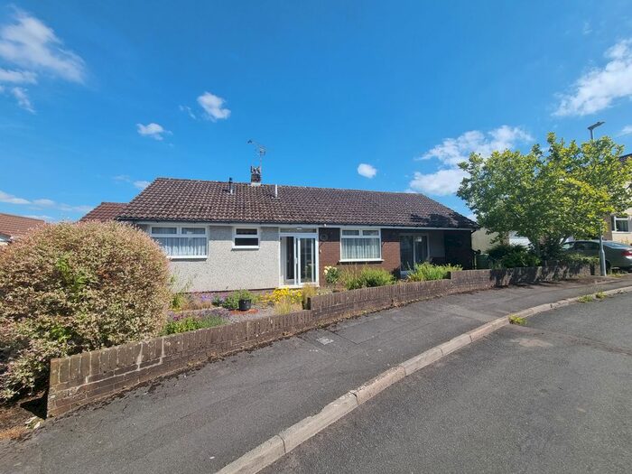 3 Bedroom Detached Bungalow To Rent In The Oaks, Winford, Bristol, BS40
