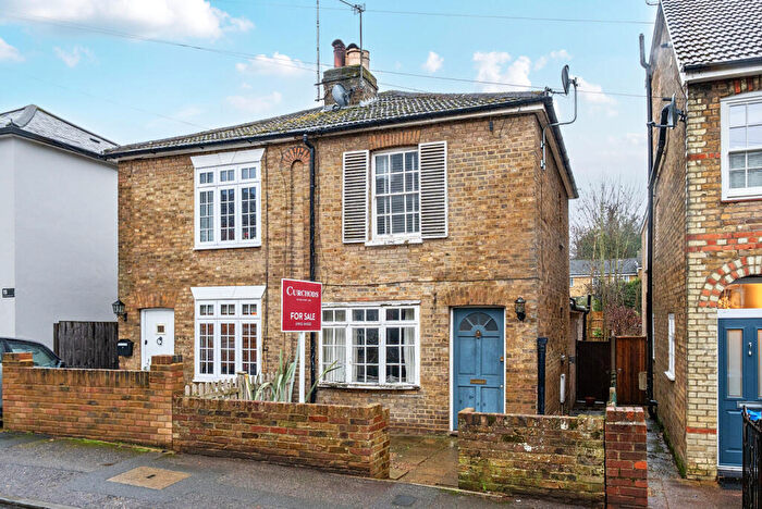 2 Bedroom Semi Detached House For Sale In Anderson Road, Weybridge, KT13