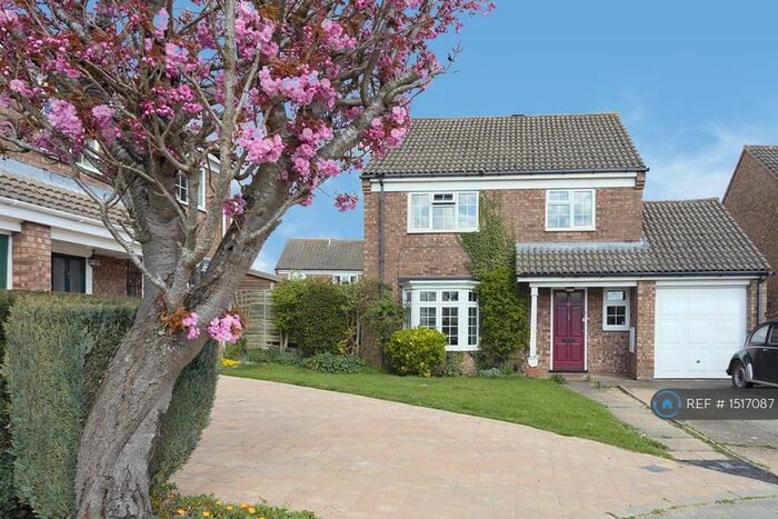 4 Bedroom Detached House To Rent In Windmill Way, Greens Norton, Towcester, NN12