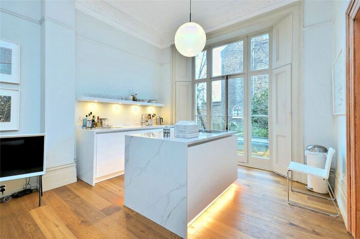 2 Bedroom Flat To Rent In Elgin Avenue, Maida Vale, London, W9