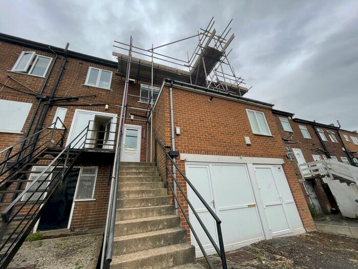 1 Bedroom Apartment To Rent In Tinshill Road, Horsforth., LS16