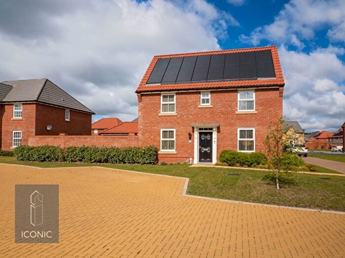 3 Bedroom Detached House For Sale In Flag Cutters Way, Horsford, Norwich., NR10