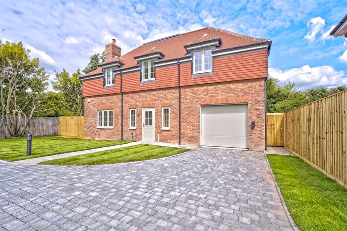 4 Bedroom Detached House For Sale In Welford Gate, Milcote Road, Welford On Avon, Stratford Upon Avon, CV37