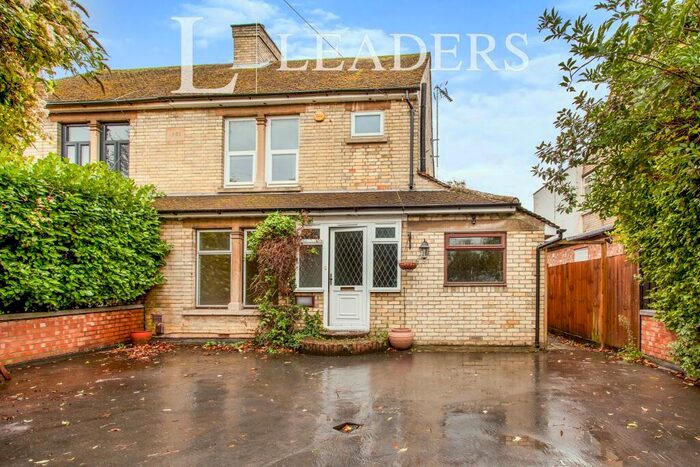 3 Bedroom Semi-Detached House To Rent In Coldhams Lane, CB1