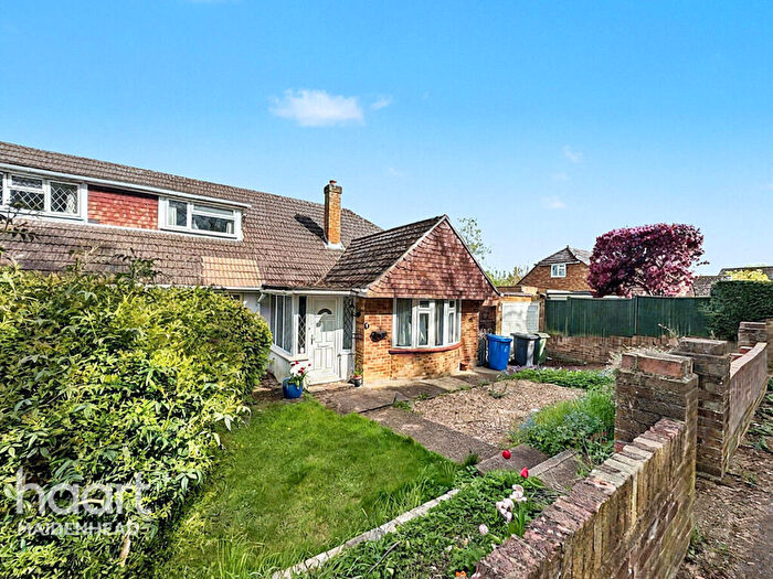4 Bedroom Semi-Detached Bungalow For Sale In Bridle Road, Maidenhead, SL6