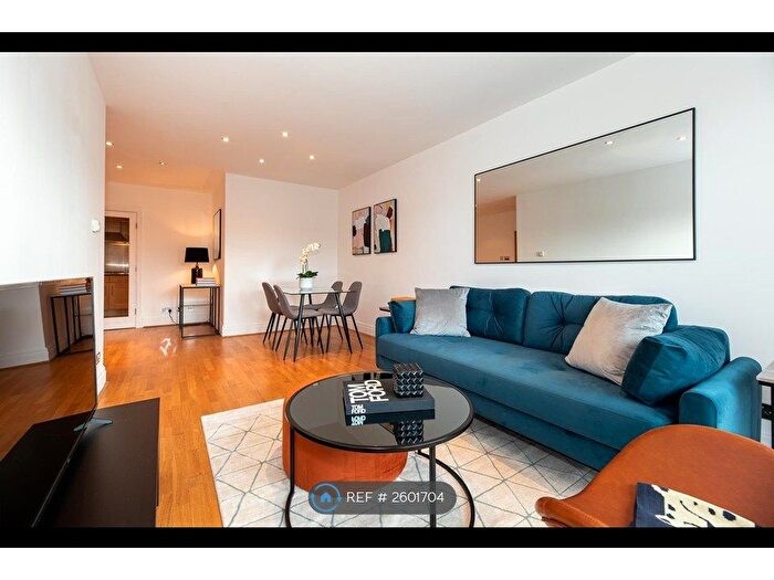 2 Bedroom Flat To Rent In Warren House, London, W14