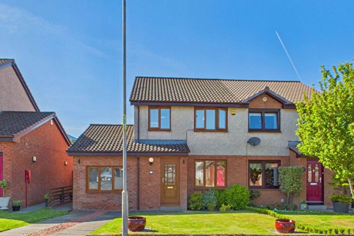 4 Bedroom Semi-Detached House For Sale In Jennie Lee Drive, Wishaw, ML2