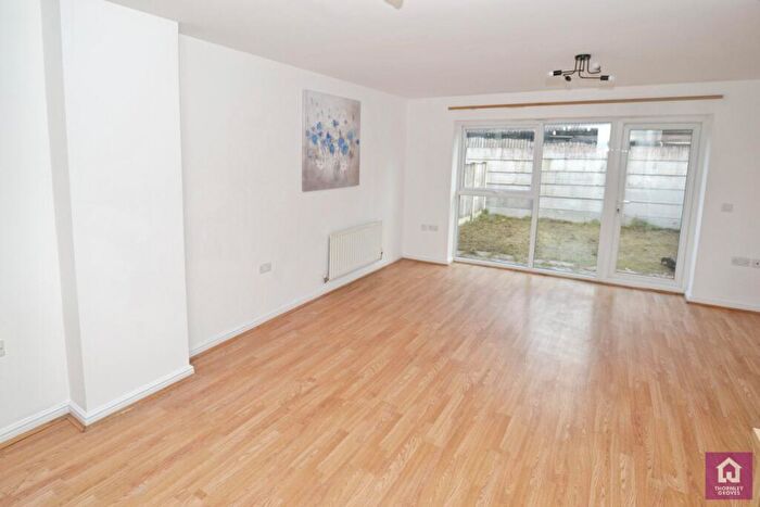 3 Bedroom Terraced House For Sale In Devonshire Street South, Grove Village, Manchester, M13