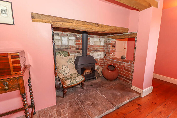 4 Bedroom Detached House For Sale In Livery Road, Winterslow, Salisbury, Wiltshire, SP5