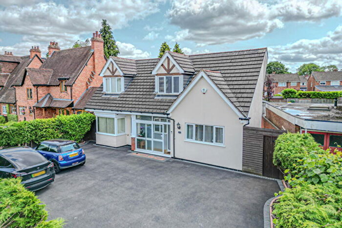 4 Bedroom Detached House For Sale In Marshall Lake Road, Shirley, B90