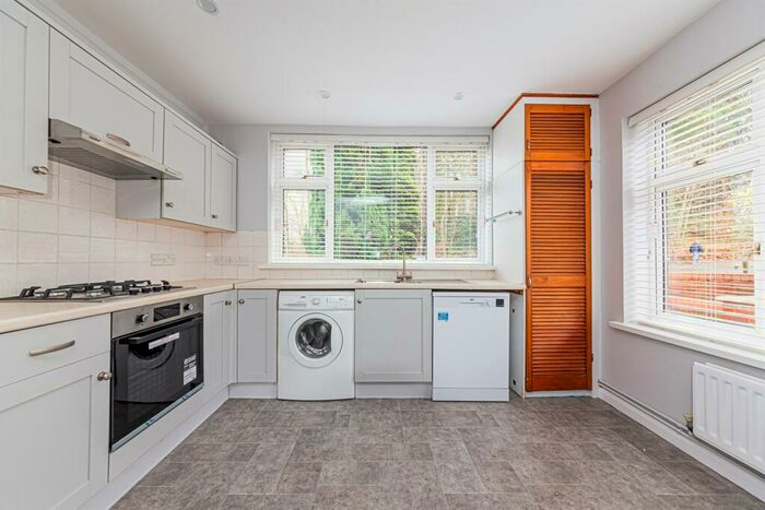 2 Bedroom Apartment To Rent In B Larkswood Drive, Crowthorne, RG45