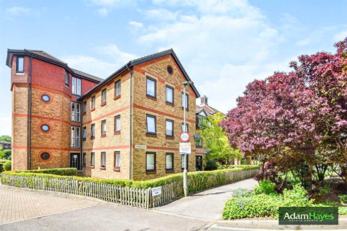 1 Bedroom Apartment To Rent In Diploma Avenue, East Finchley, N2