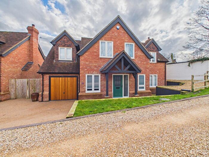 3 Bedroom Detached House To Rent In Appleyard Close, Whitchurch, Aylesbury, Buckinghamshire, HP22