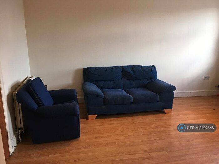 1 Bedroom Terraced House To Rent In East Barnet Road, Barnet, EN4