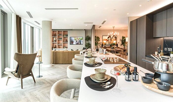 3 Bedroom Penthouse For Sale In The Wallis, Thr, Silvercroft Street, Manchester, Greater Manchester, M15