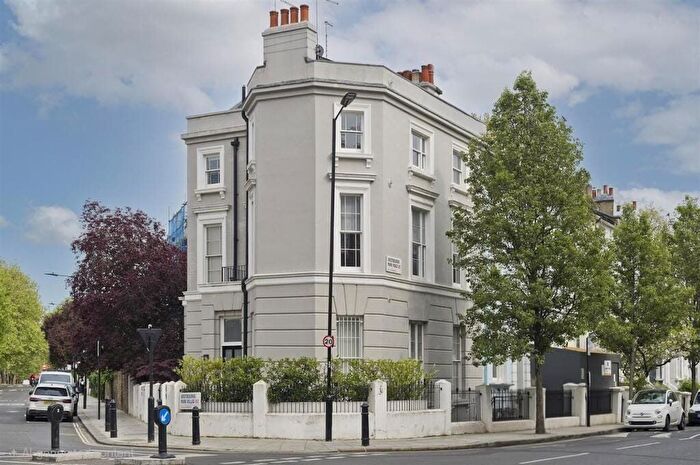 3 Bedroom Flat To Rent In Westbourne Park Villas, London, W2