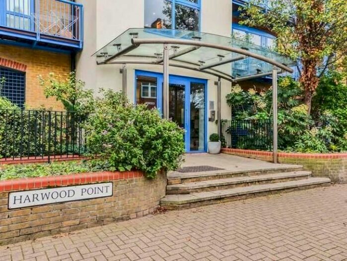 4 Bedroom Flat To Rent In Harwood Point, Rotherhite, Surrey Quays, Canada Water, United Kingdom, SE16