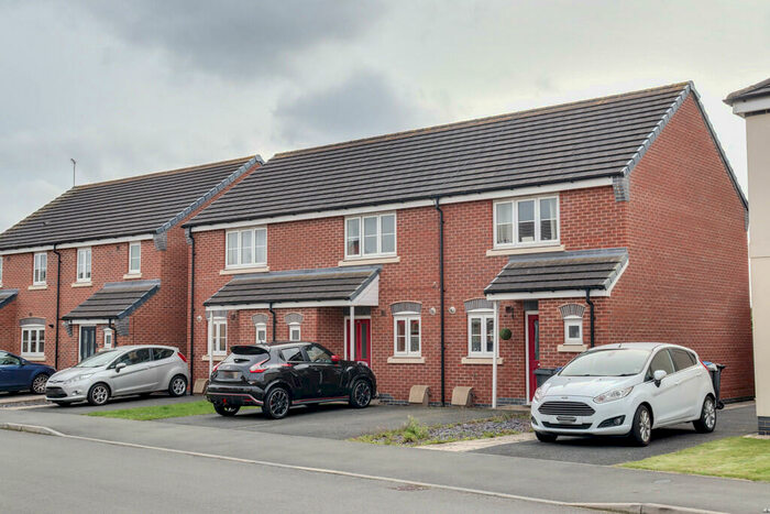 2 Bedroom Terraced House To Rent In Kinross Way, Hinckley, LE10