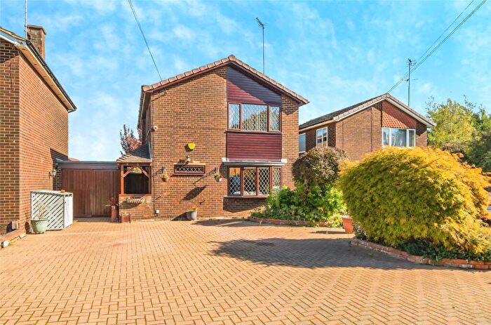 3 Bedroom Detached House For Sale In Douglas Road, Aylesbury, Buckinghamshire, HP20