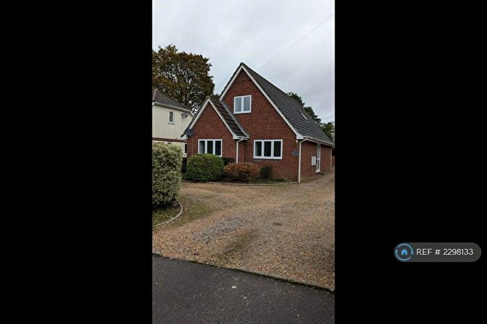 3 Bedroom Bungalow To Rent In Terence Road, Corfe Mullen, Wimborne, BH21