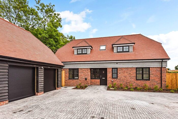 4 Bedroom Detached House For Sale In Westergate Street, Woodgate, Chichester, PO20