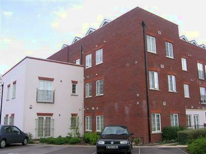 2 Bedroom Apartment To Rent In Parade Court, Speedwell, Bristol, BS5