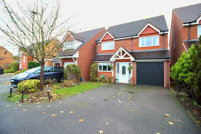 4 Bedroom Detached House To Rent In Springfield Road, Rushden, NN10