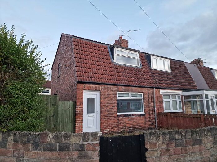 2 Bedroom Semi-Detached House To Rent In Rae Avenue, Wallsend, NE28