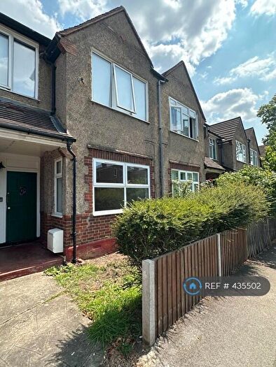 1 Bedroom Flat To Rent In Selby Road, London, SE20