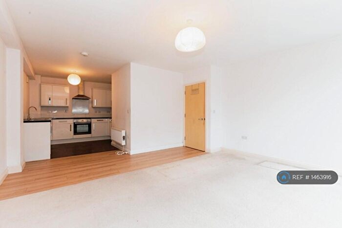 2 Bedroom Flat To Rent In Bank House, Sutton, SM1