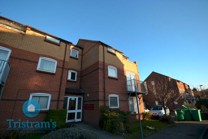 2 Bedroom Apartment To Rent In *** Student *** Tonnelier Road, Nottingham, NG7