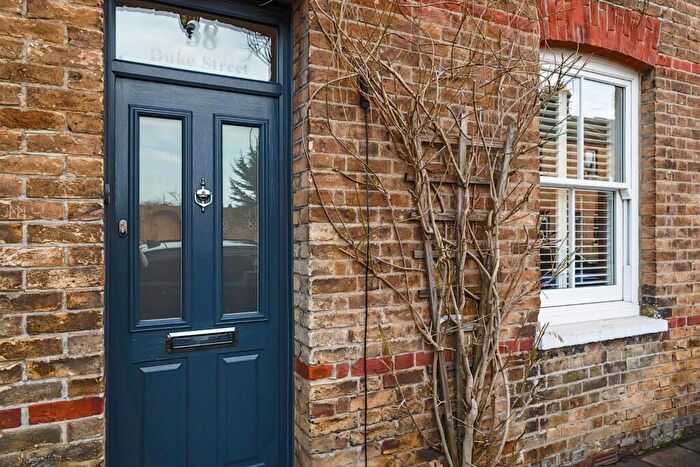 2 Bedroom Terraced House For Sale In Duke Street, Windsor, Berkshire, SL4