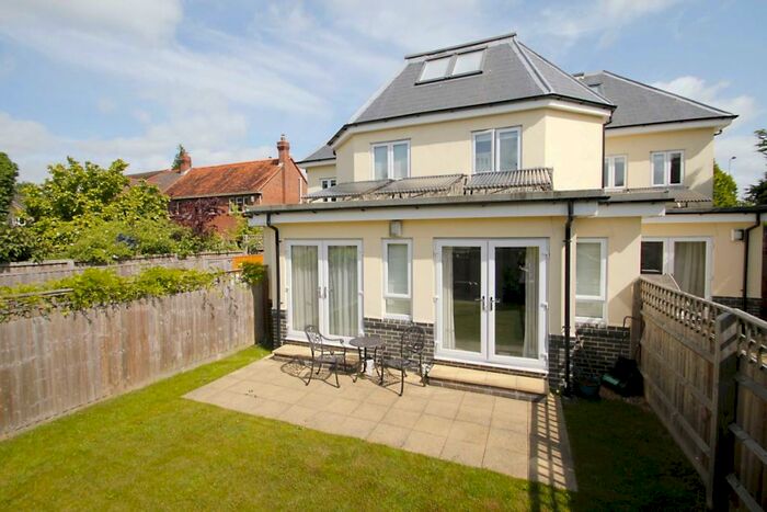 1 Bedroom Apartment To Rent In Sunderland Avenue, Oxford, OX2