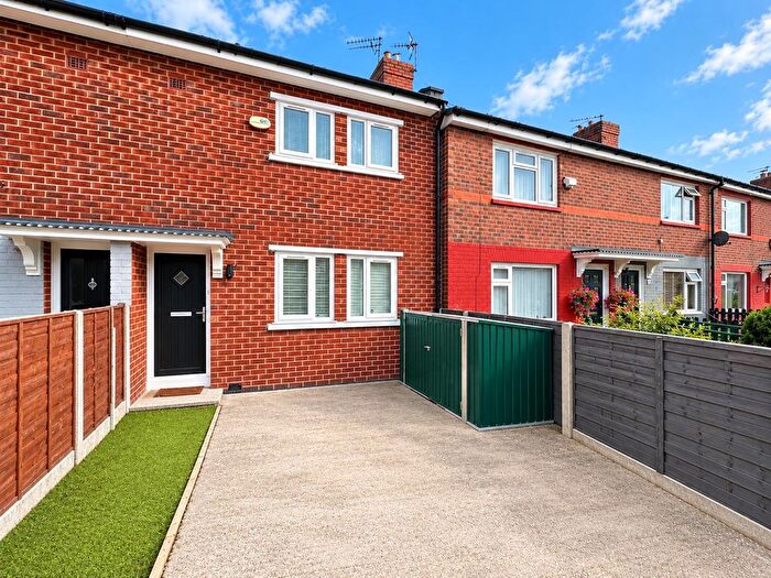 4 Bedroom Terraced House To Rent In Lichfield Street, Salford, M6
