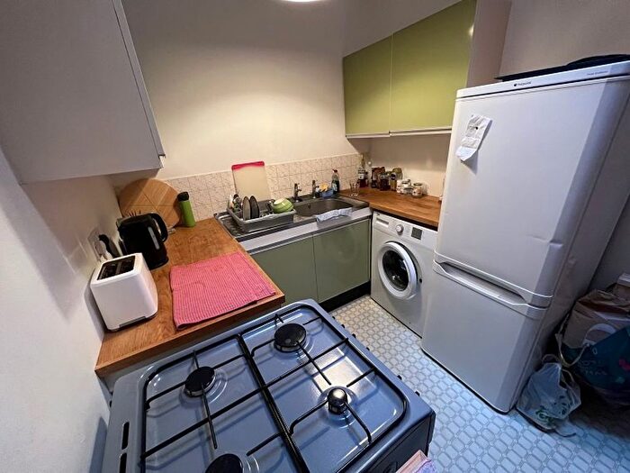 1 Bedroom Flat To Rent In Lansdowne Place, Hove, BN3