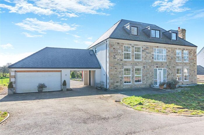 6 Bedroom Equestrian Property For Sale In Tockwith Lane, Cowthorpe, Wetherby, West Yorkshire, LS22