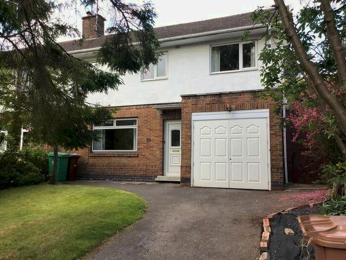 3 Bedroom Semi-Detached House To Rent In Elmswood Gardens, Sherwood, Nottingham, NG5