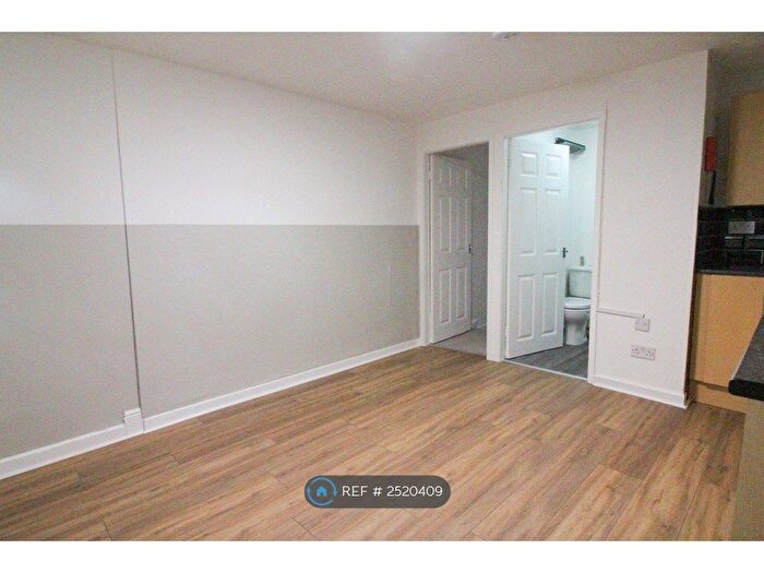 Studio To Rent In Kemble Street, Prescot, L34